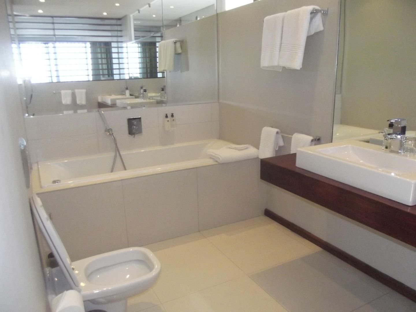 4 Bedroom Property for Sale in Bloubergrant Western Cape